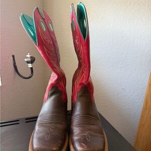 Ariat Ladies Round Up Ryder Yukon Chocolate & Magenta Boots